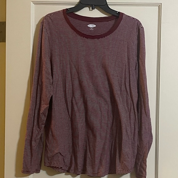 Old Navy Tops - Old Navy. Long sleeve tshirt with maroon stripes. xl. Good condition.